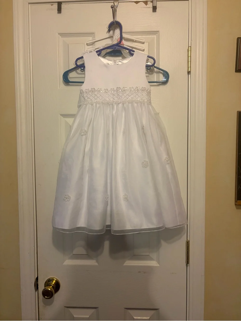 Cinderella White Sleeveless Smocked Formal Dress👗for Girls👧🏻Sz 3T